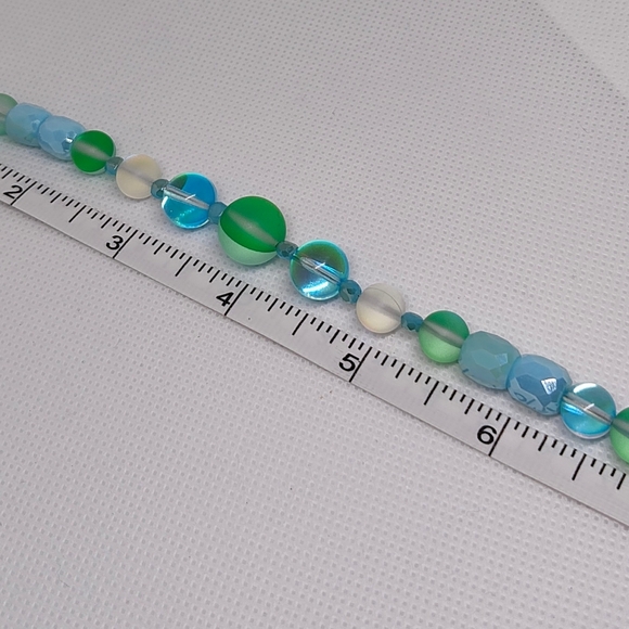 2 Blue and green crystal, sea glass and Czech glass bracelets - Picture 7 of 8